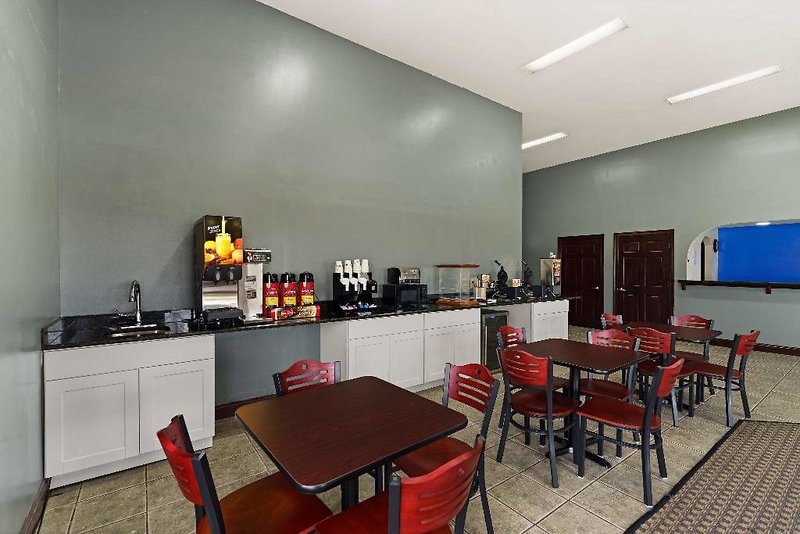 Legacy Inn & Suites