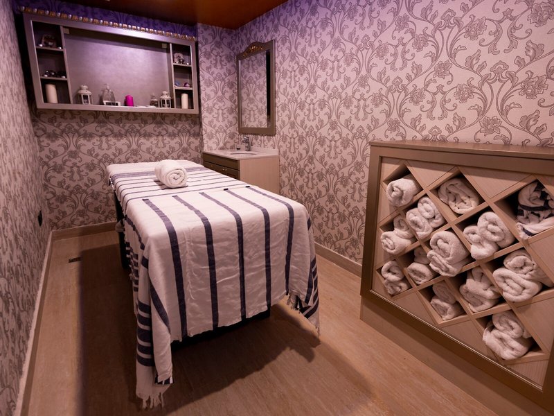 Antusa Design Hotel & Spa 26