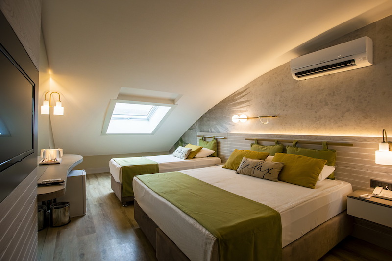 Side Square Hotel 9