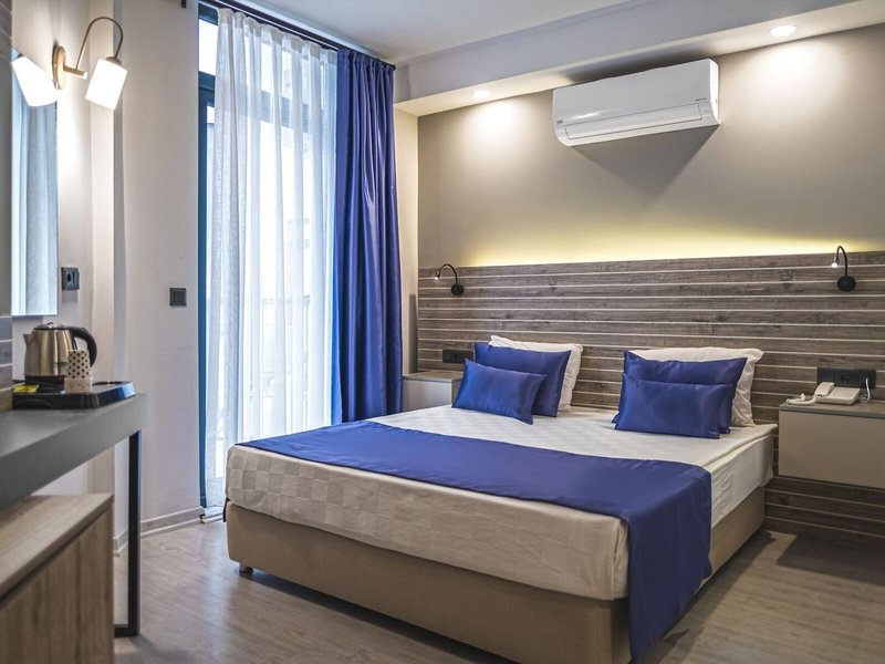 Side Square Hotel 23
