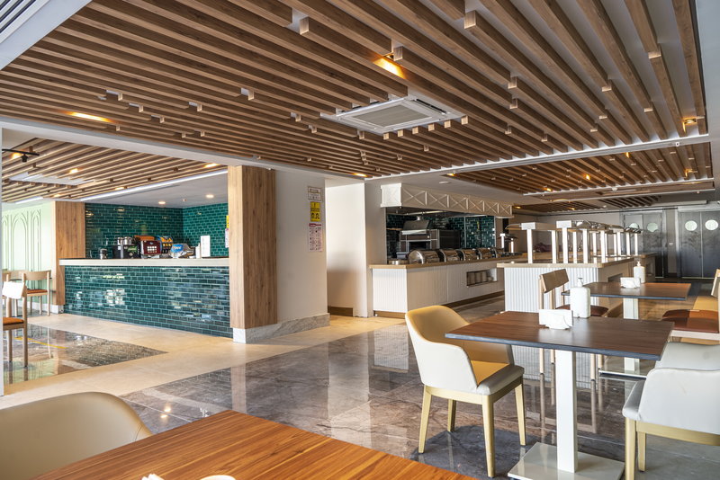 Side Square Hotel 12