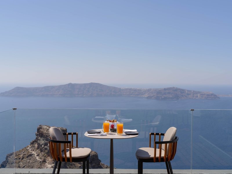 Kivotos Santorini 30