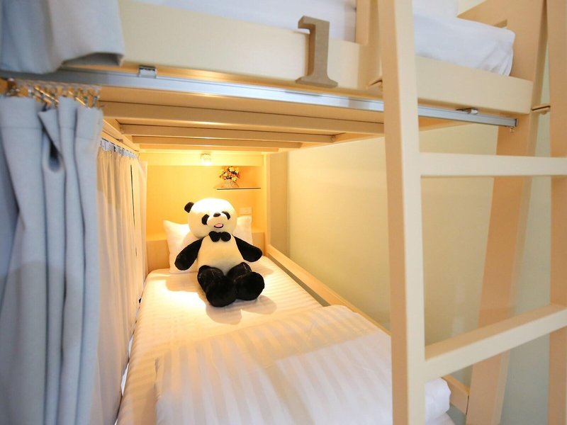 Lucky Panda Hotel 11