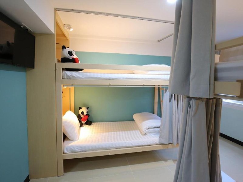 Lucky Panda Hotel 17