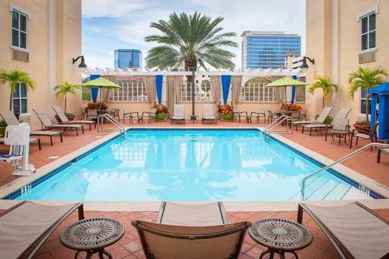 Hampton Inn & Suites St. Petersburg Downtown 5