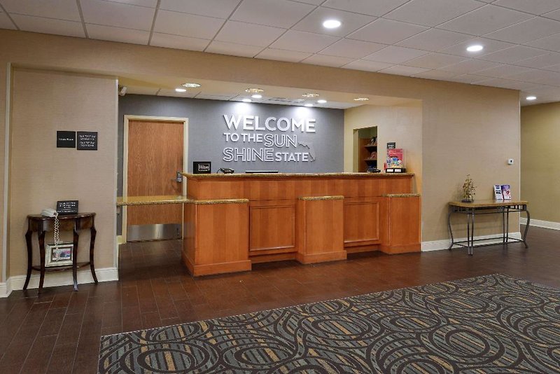 Hampton Inn & Suites Tampa-East 4