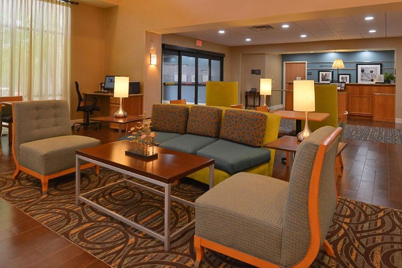 Hampton Inn & Suites Tampa-East 5