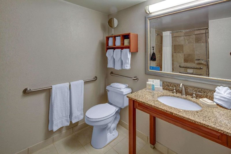 Hampton Inn Miami Coconut Grove/Coral Gables 4