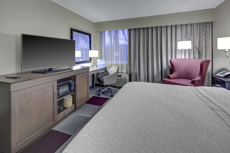 Hampton Inn Miami Coconut Grove/Coral Gables 10