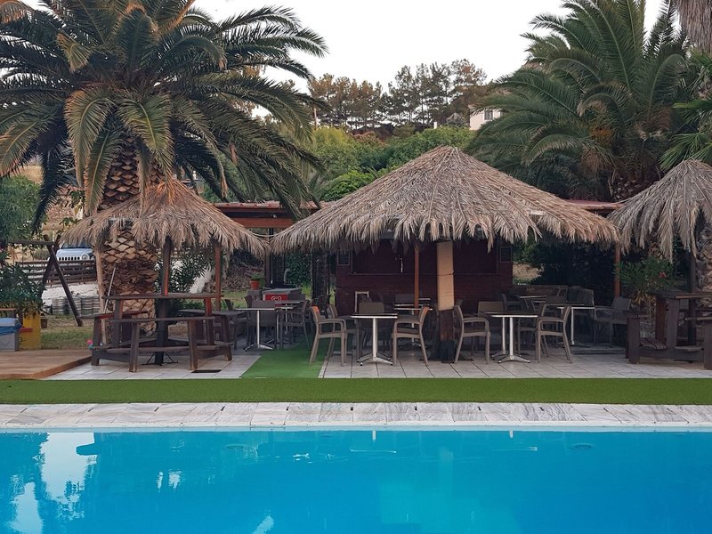 Clara Resort Hotel & Bungalow 9