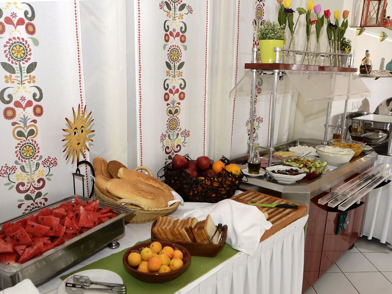 Clara Resort Hotel & Bungalow 21