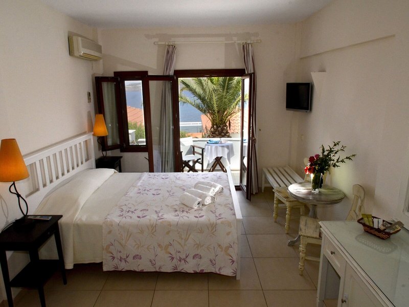 Clara Resort Hotel & Bungalow 31