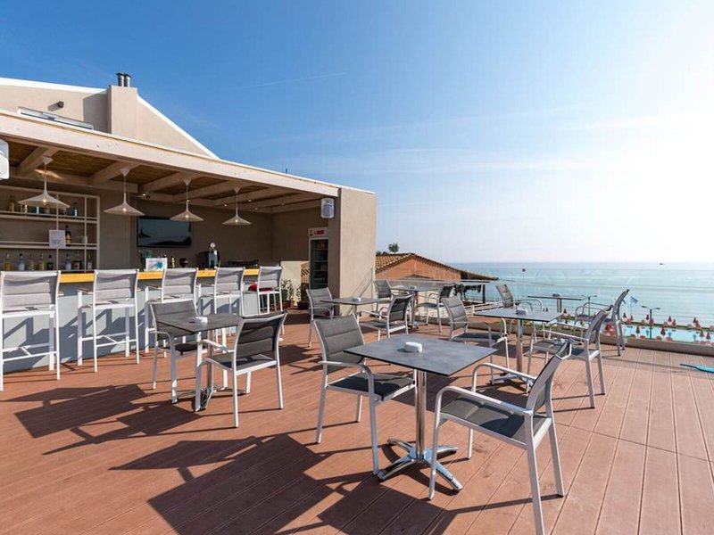 Porto Planos Beach Hotel 14