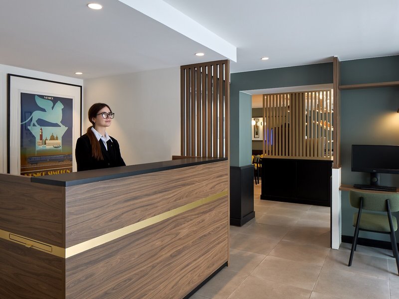 Timhotel Paris Gare de l'Est 4