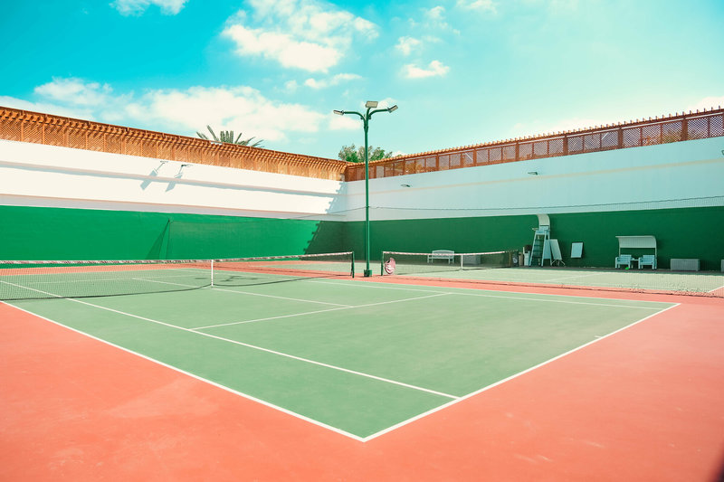 Dubai Marine Beach Resort and Spa 15