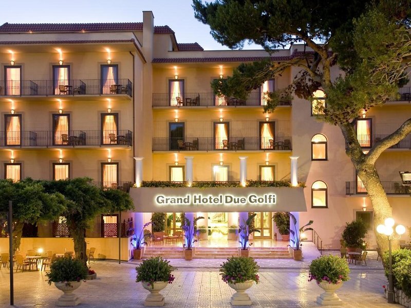 Grand Hotel Due Golfi Sant Agata Sui Due 4