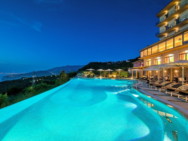 Grand Hotel Due Golfi Sant Agata Sui Due 10