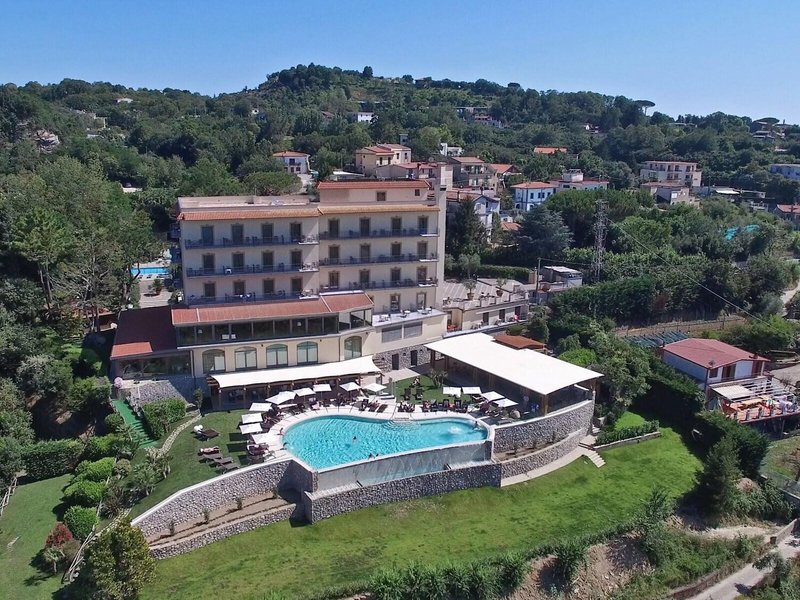Grand Hotel Due Golfi Sant Agata Sui Due 17