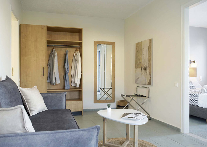 Maistrali Sea View Apartments 9