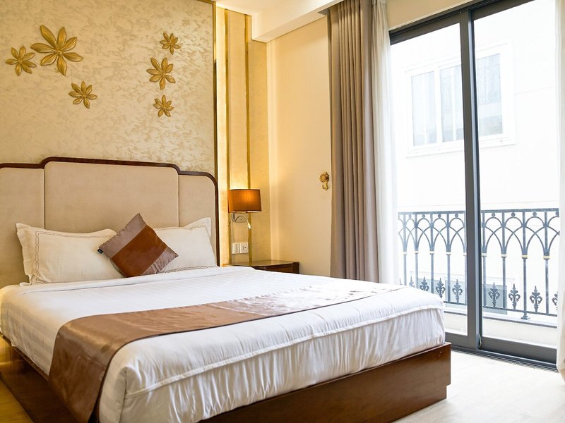 Golden Tree Hotel & Apartment 24