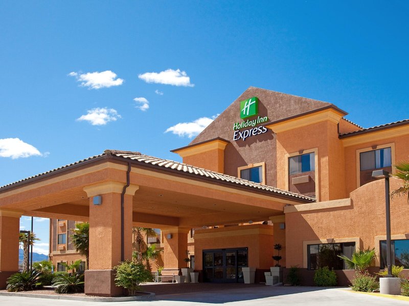 Holiday Inn Express & Suites Kingman 5 - Exterior