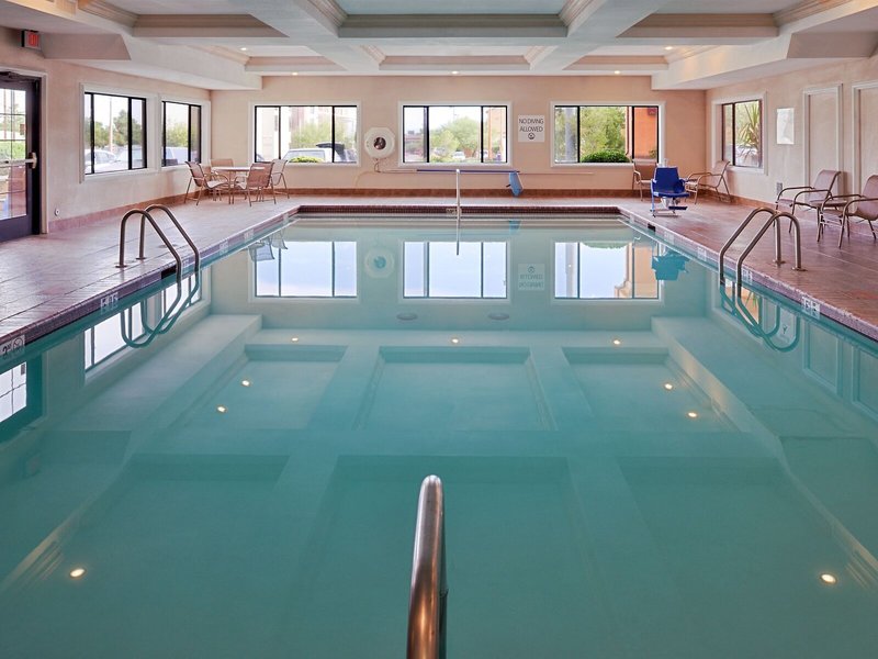 Holiday Inn Express & Suites Kingman 7 - Outdoor Pool