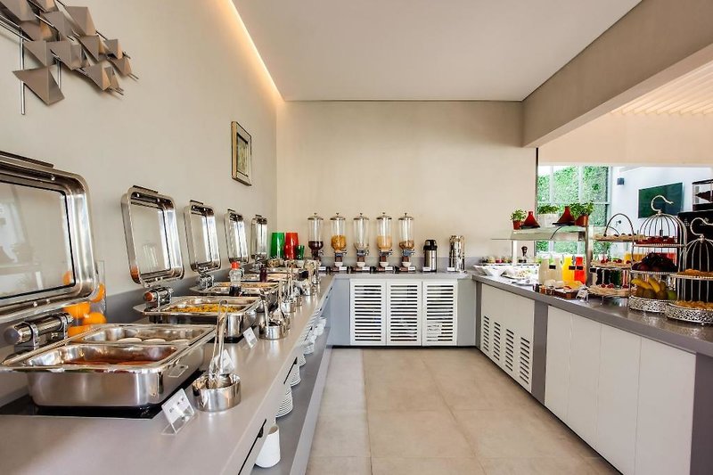 Lemon Tree Hotel Dubai 2 - Restaurant