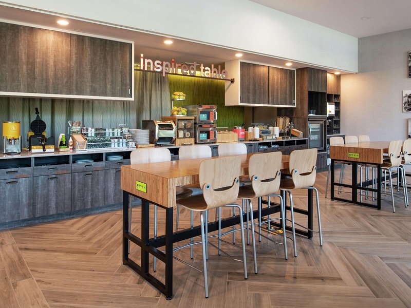 Home2 Suites by Hilton Tampa Downtown Channel District 21