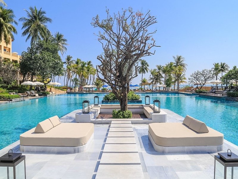 Dusit Thani Huahin 11