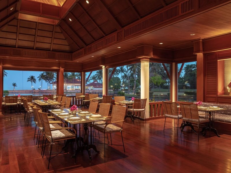 Dusit Thani Huahin 31