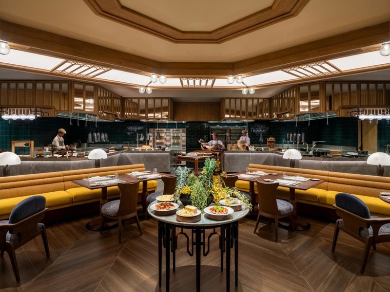 Dusit Thani Bangkok 22