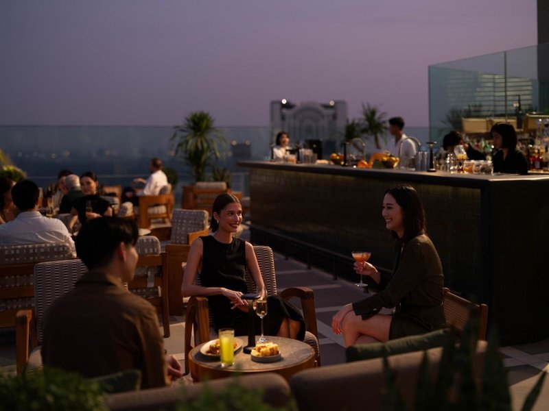 Dusit Thani Bangkok 33