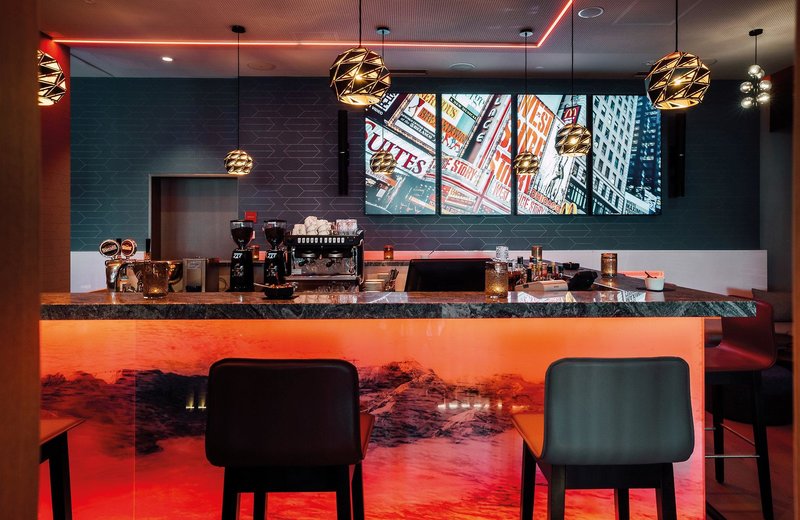 Leonardo Hotel Zurich Airport 3