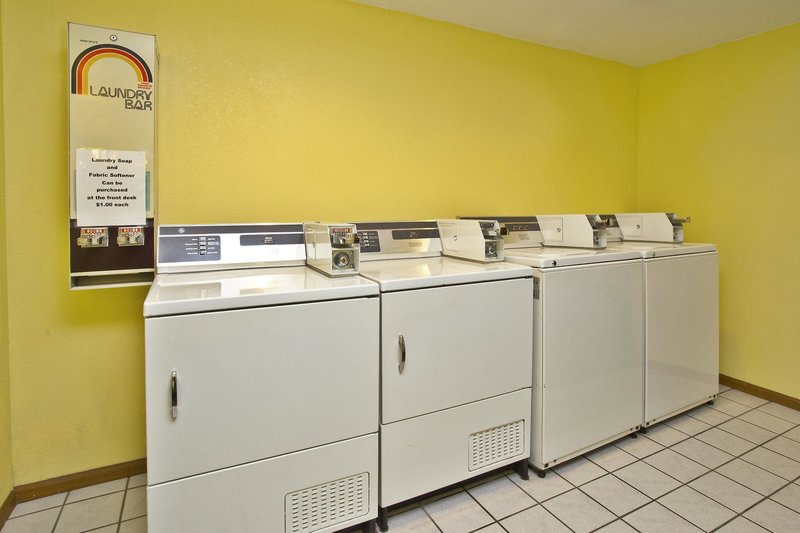 Holiday Inn Express Mackinaw City 4
