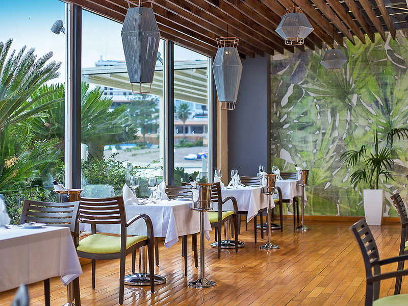 Eden Roc Resort Hotel 12