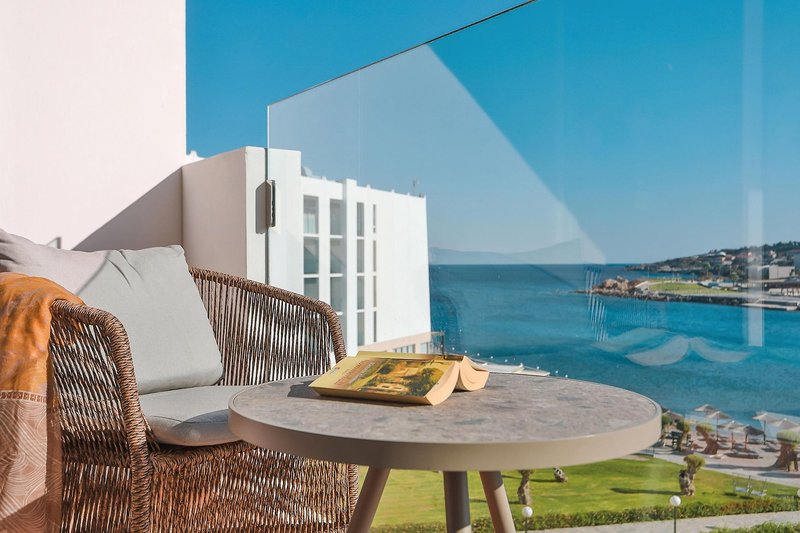 Eden Roc Resort Hotel & Bungalows 7