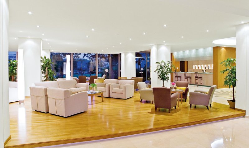 Eden Roc Resort Hotel & Bungalows 11