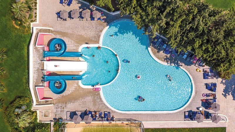 Eden Roc Resort Hotel & Bungalows 12