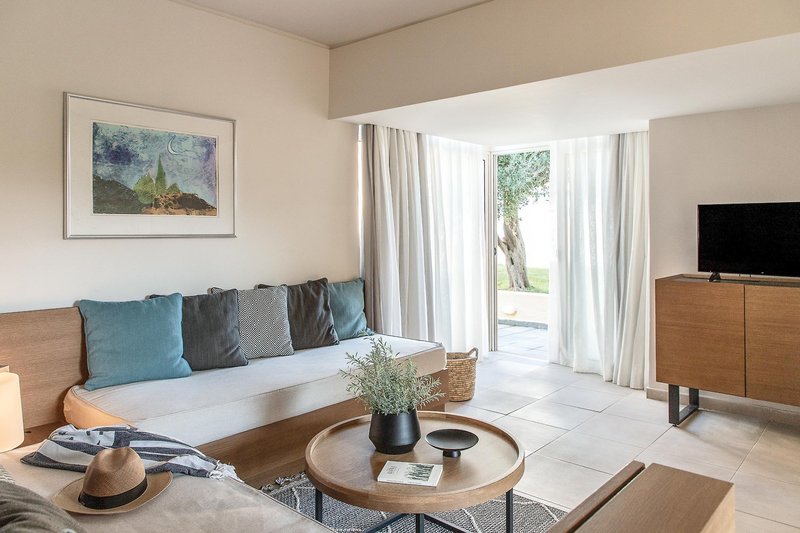 Eden Roc Resort Hotel & Bungalows 31
