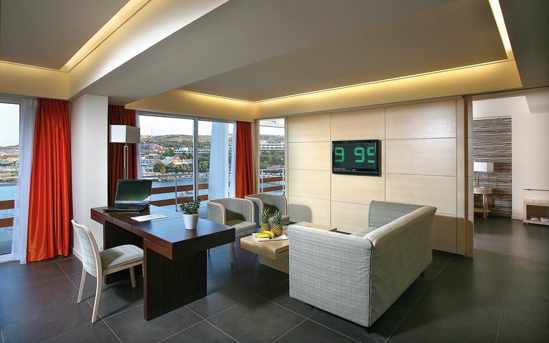 Eden Roc Resort Hotel & Bungalows 39