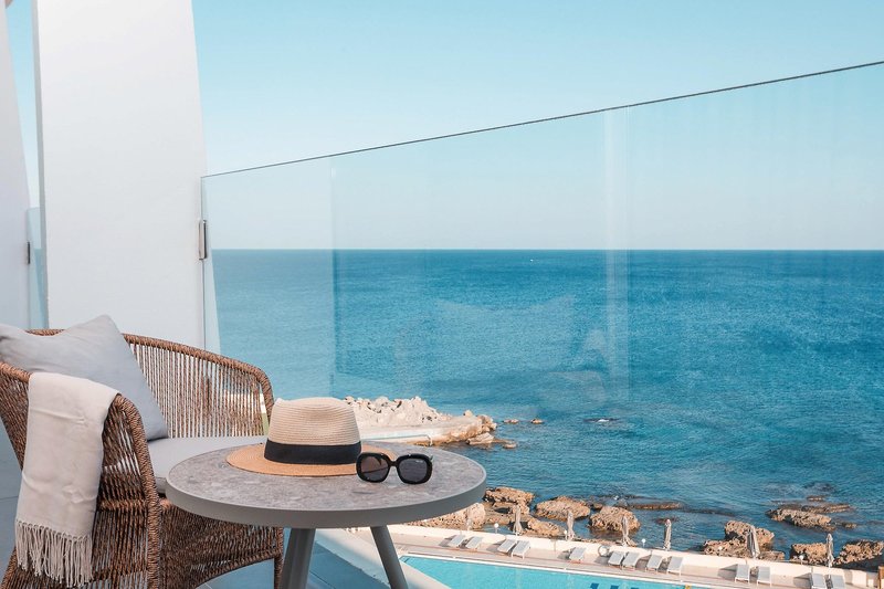 Eden Roc Resort Hotel & Bungalows 42