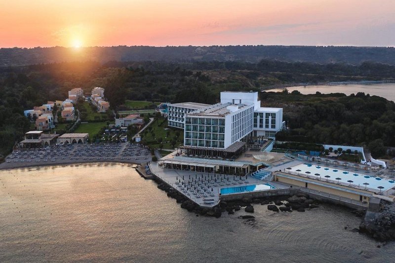 Eden Roc Resort Hotel 2