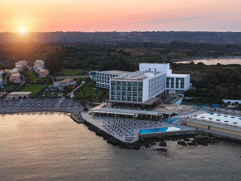 Eden Roc Resort Hotel 3
