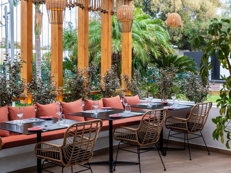 Eden Roc Resort Hotel 39