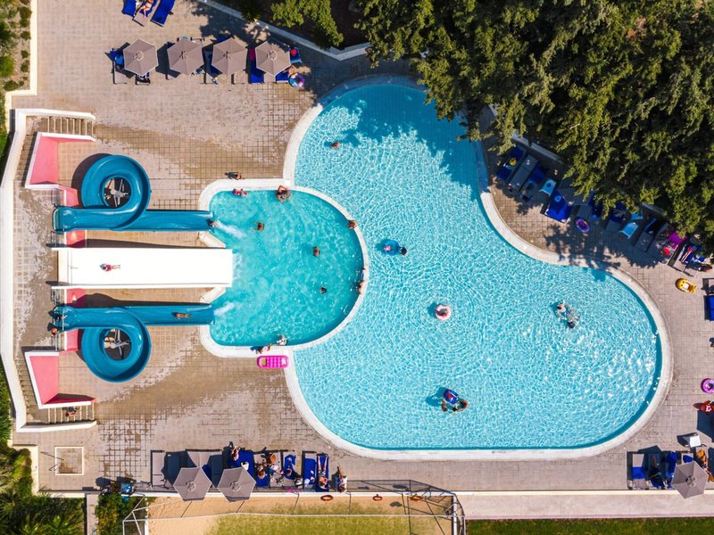 Eden Roc Resort Hotel & Bungalows 11