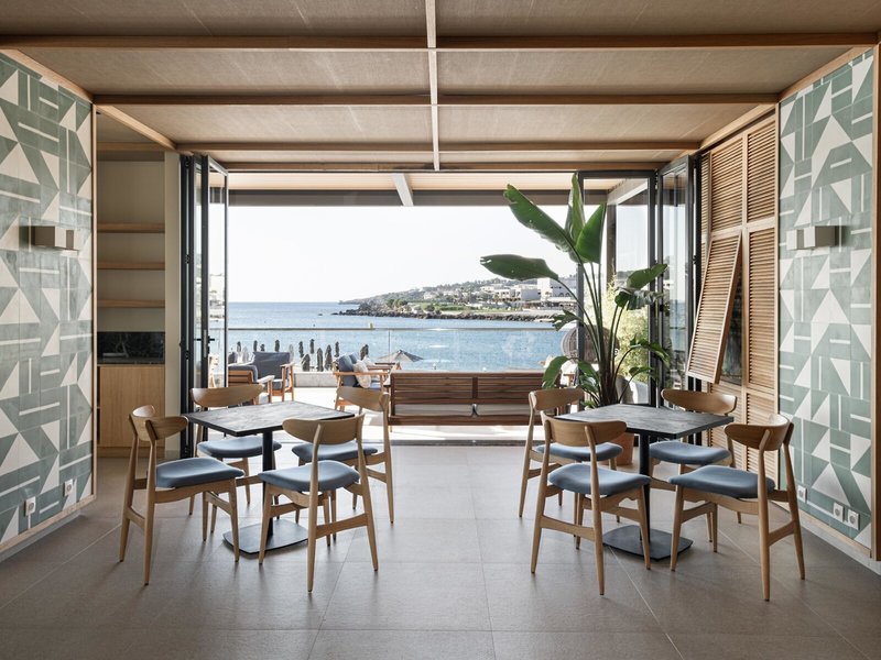 Eden Roc Resort Hotel & Bungalows 49