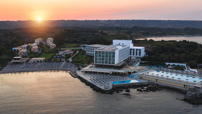 Eden Roc Resort Hotel 2