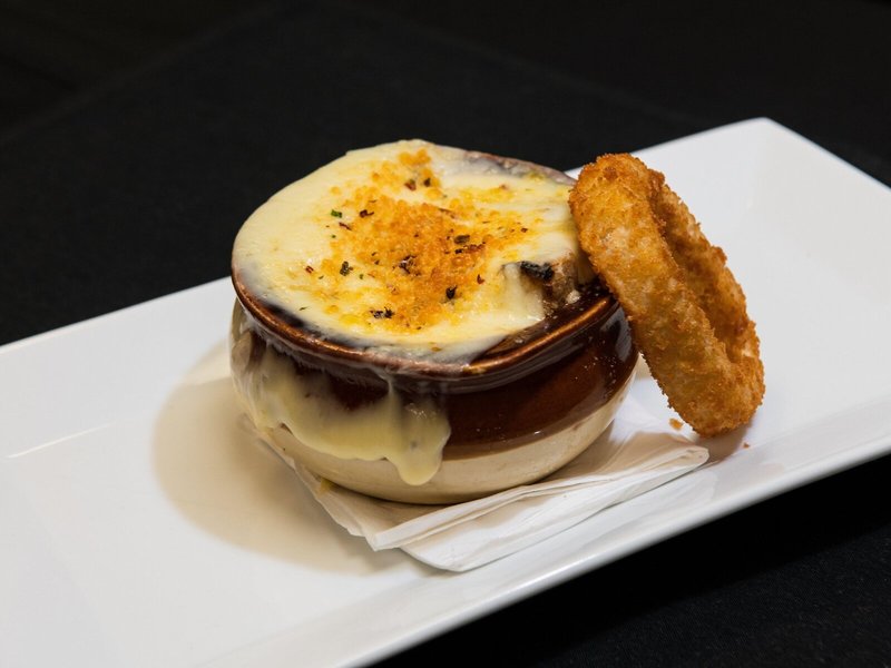 Ramada Plaza Newark Liberty International Airport 18 - Restaurant