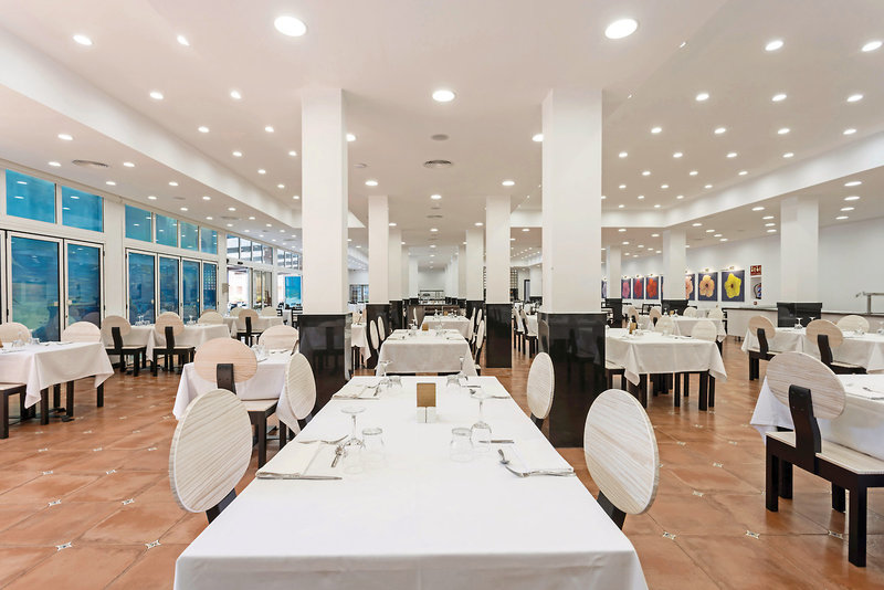 Hotel El Duque 19