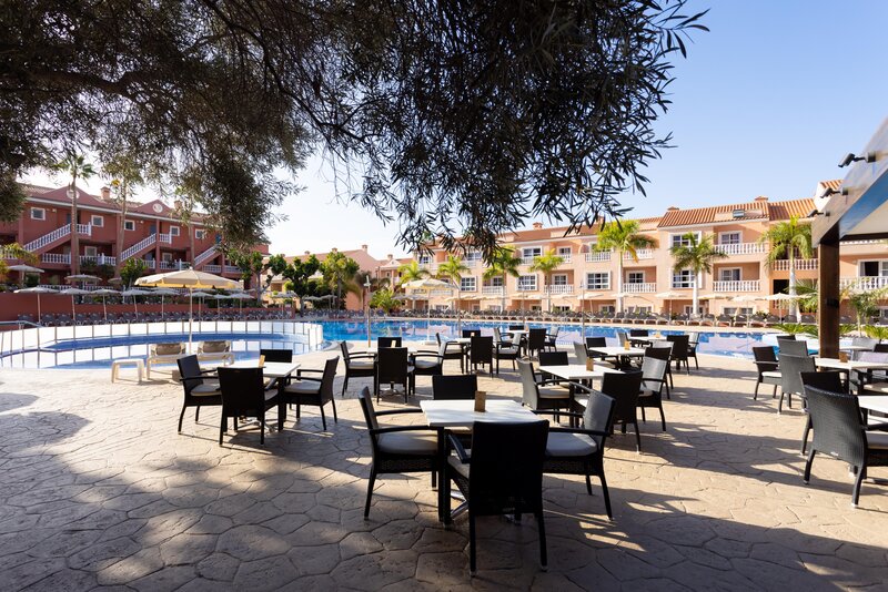Hotel El Duque 52